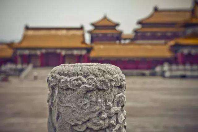 橫店兒童演員現(xiàn)象，多維視角探究