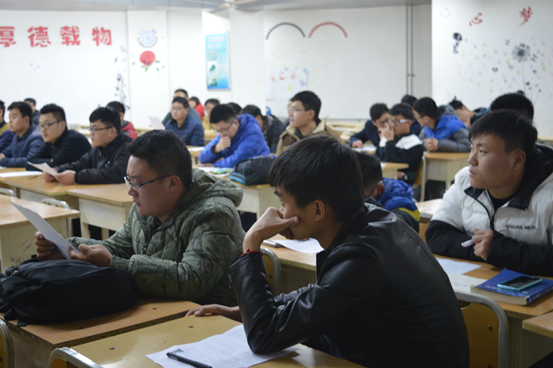魏橋鋁電最新招聘信息，開啟鋁電職業(yè)之旅，學(xué)習(xí)與成長并行之路。