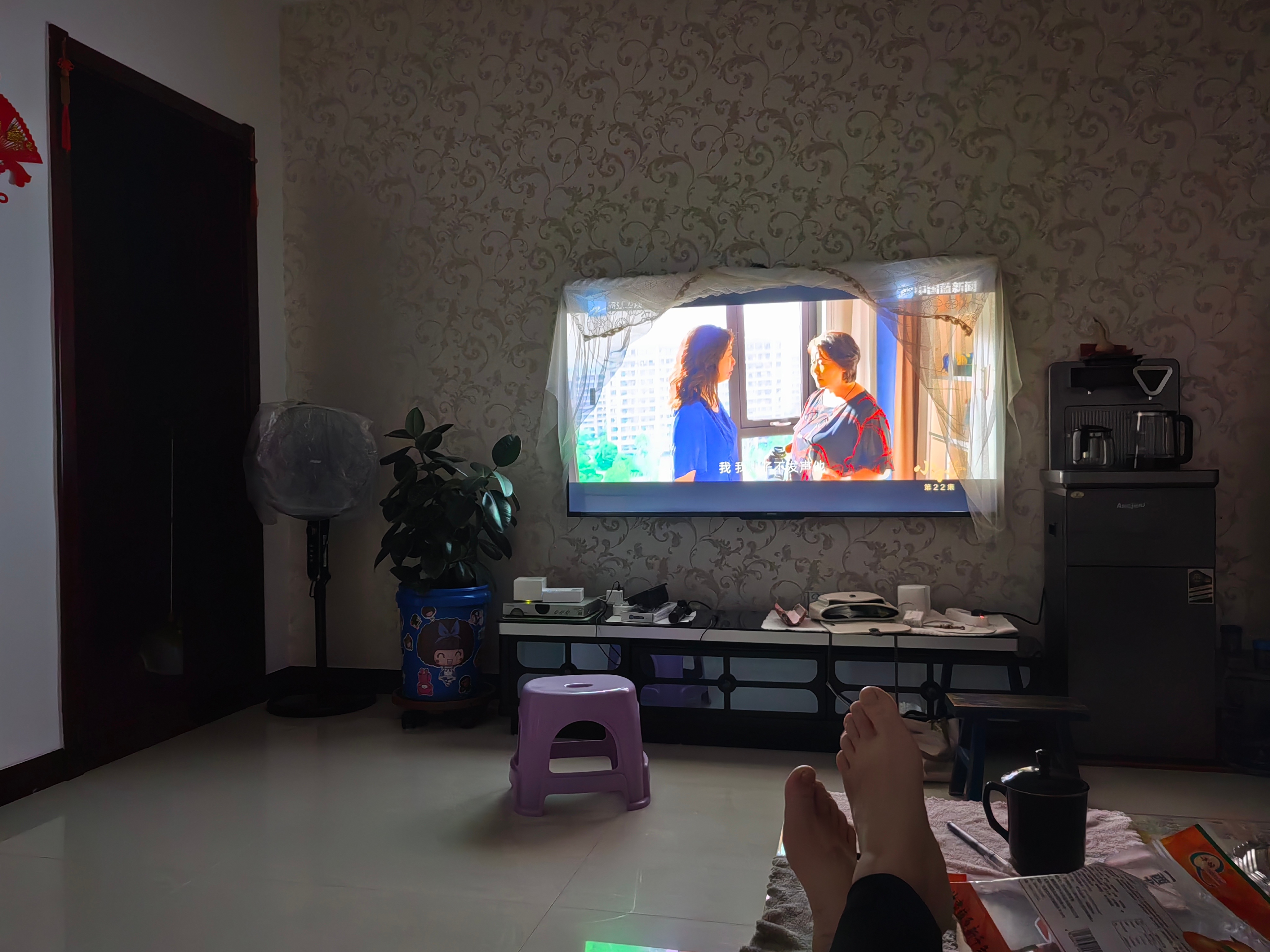 電視劇中的溫馨時光，享受電視劇帶來的美好瞬間
