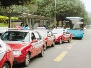 竹山出租車最新動態(tài)與小巷特色小店揭秘
